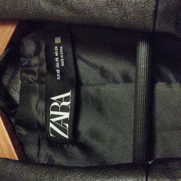 Prelove Women's Zara Flaux Leather Blazer Jacket - Picture 3 of 3